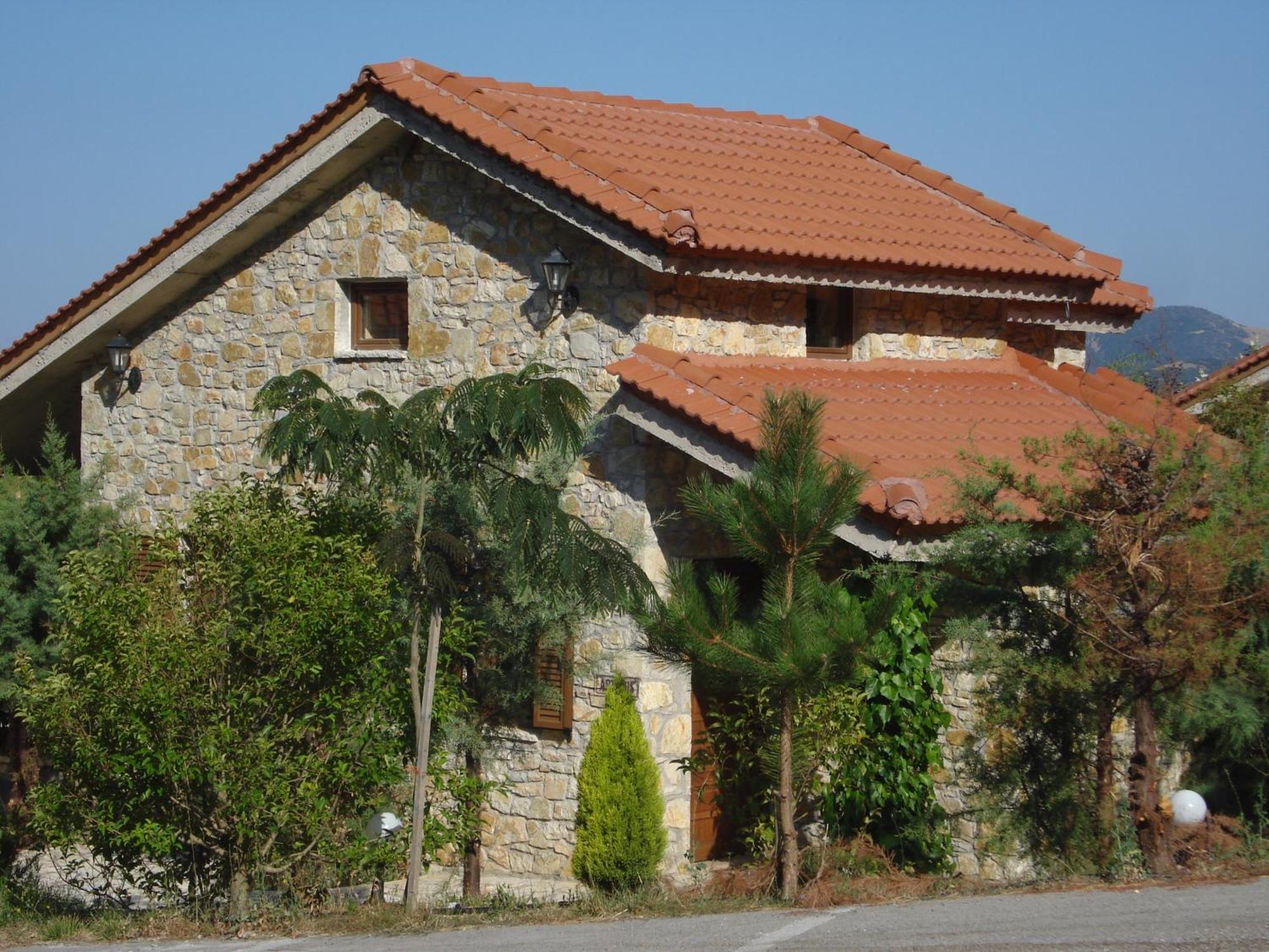 Georgio'S V Chalet Kalavrita Exterior foto