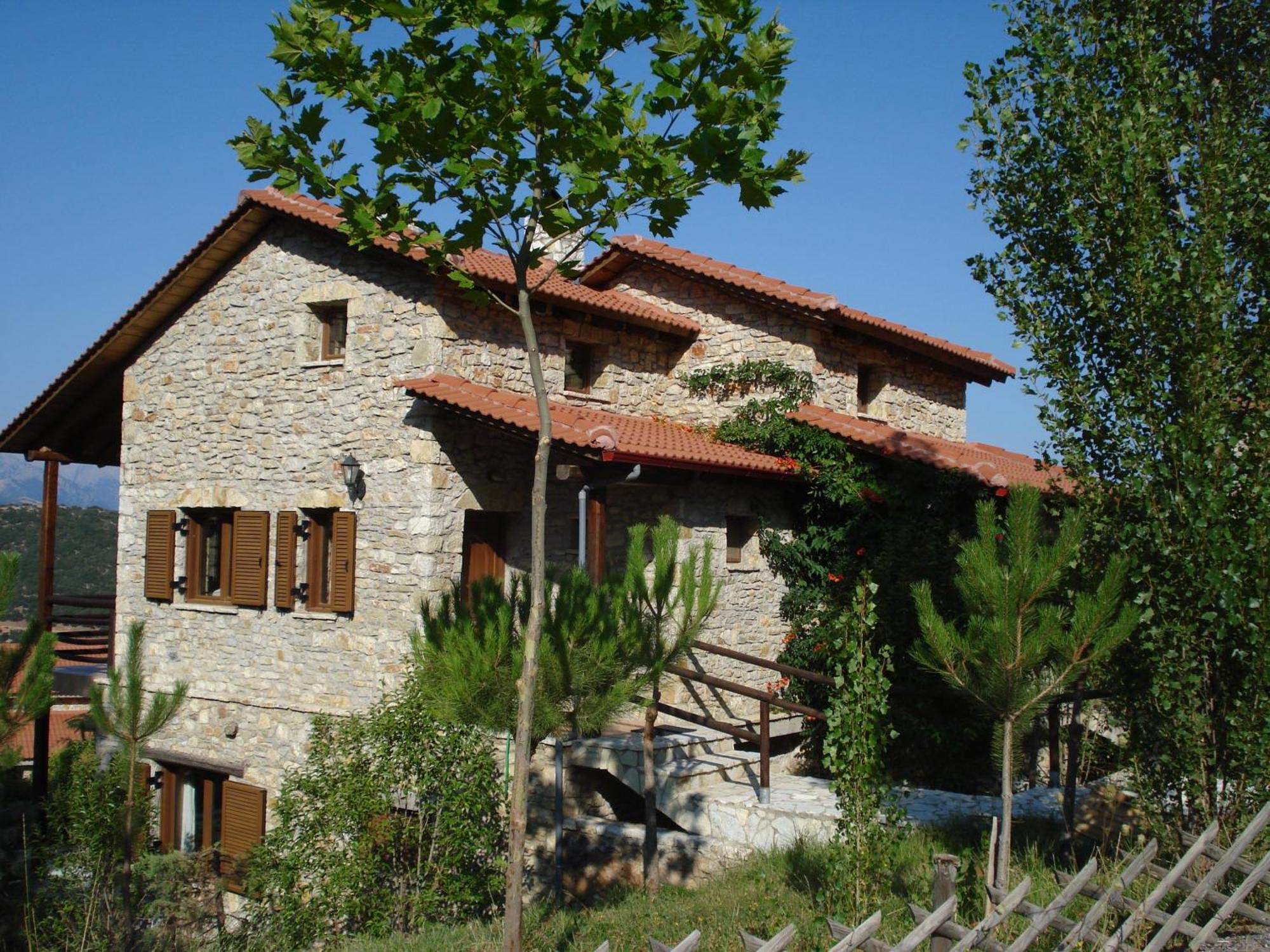 Georgio'S V Chalet Kalavrita Exterior foto